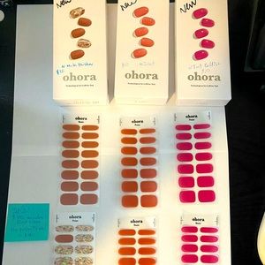 Vanity Table Ohora Mute Blusher, Juliet & Redish polish strips